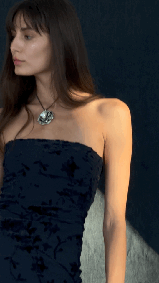 Rosa Madre Necklace